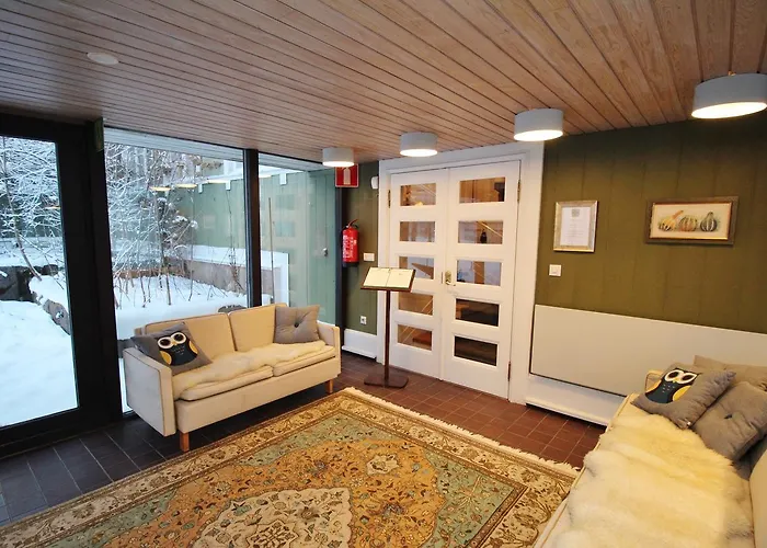 Kymin Huvila Hotell *